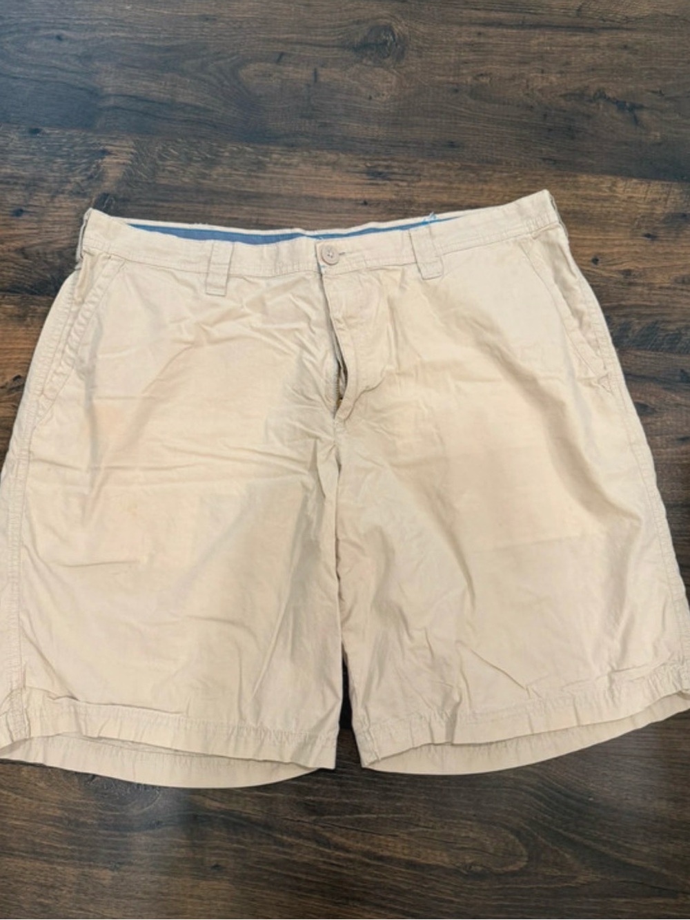 Columbia Beige Flat Front Men's Shorts